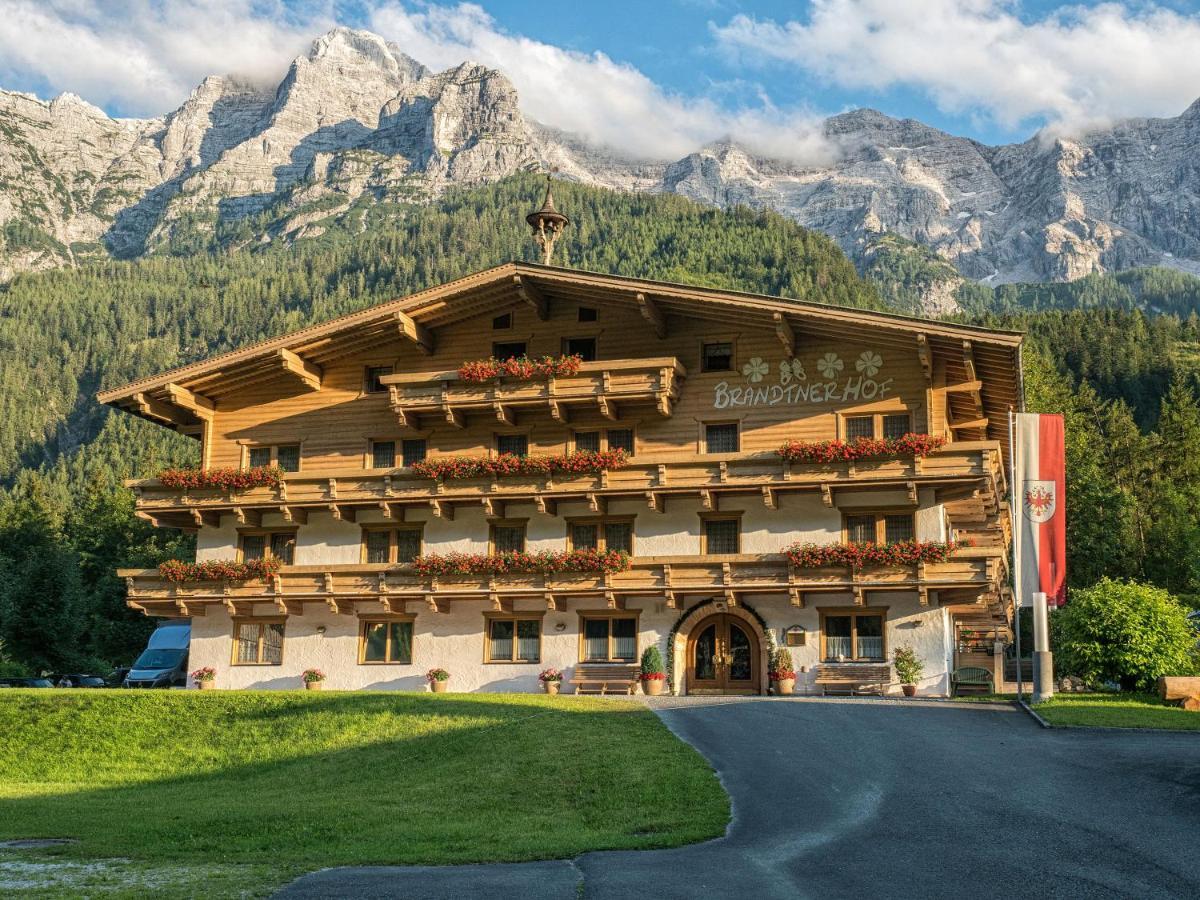 Brandtnerhof Betriebe Aparthotel Waidring Exterior photo