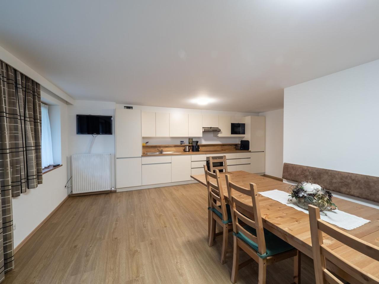 Brandtnerhof Betriebe Aparthotel Waidring Room photo